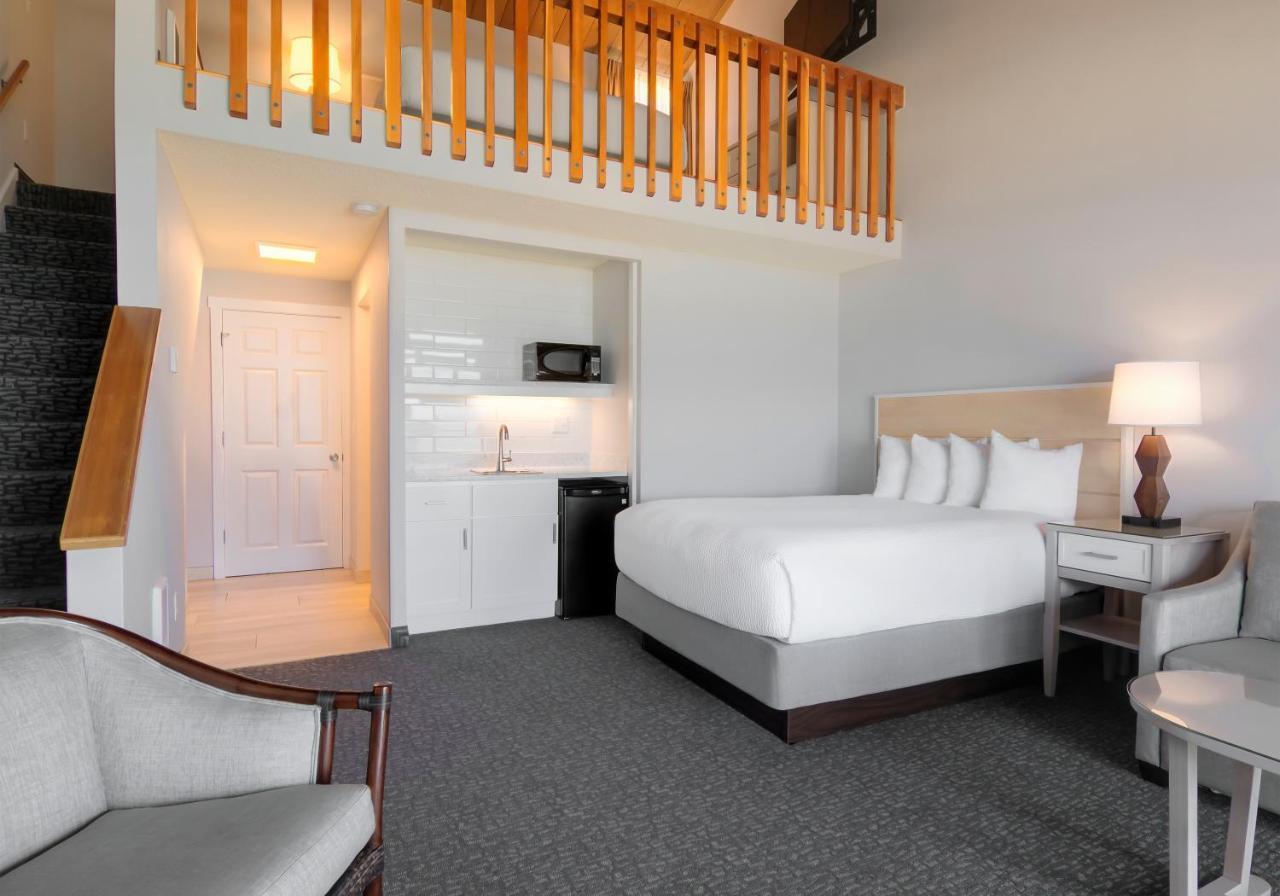 Hallmark - 3* Newport
