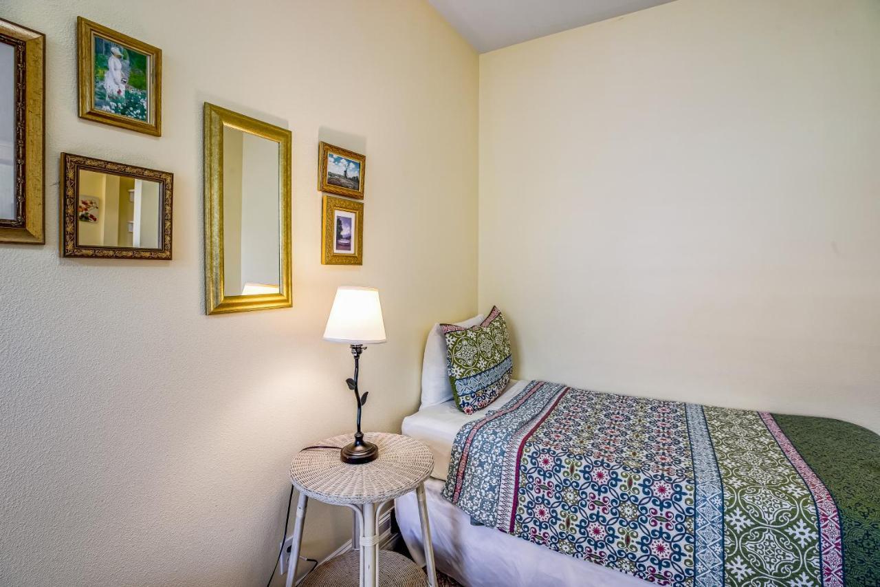 Fairhaven - Applegate House & Bennington House Holiday home *