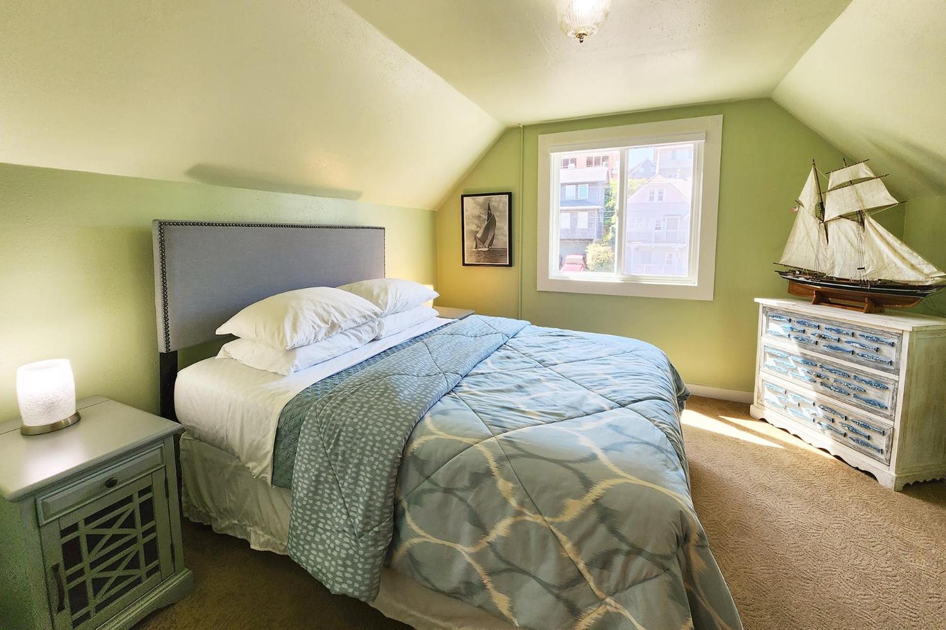 Historic Nye Creek Cottage! Newport
