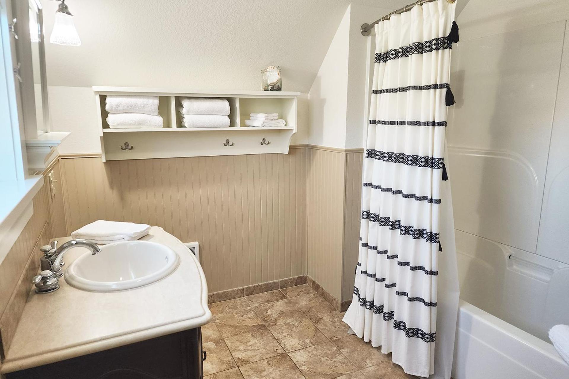 Historic Nye Creek Cottage! Holiday home *