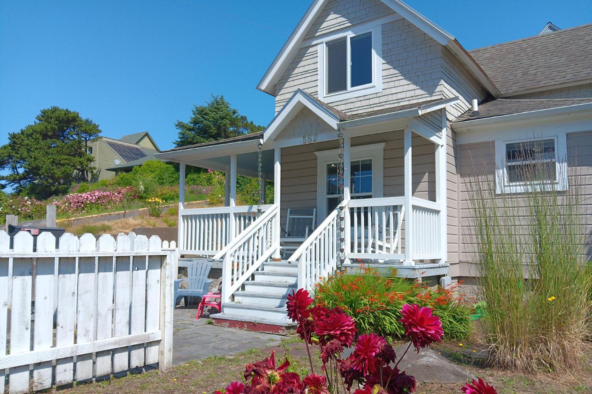 Historic Nye Creek Cottage! Holiday home