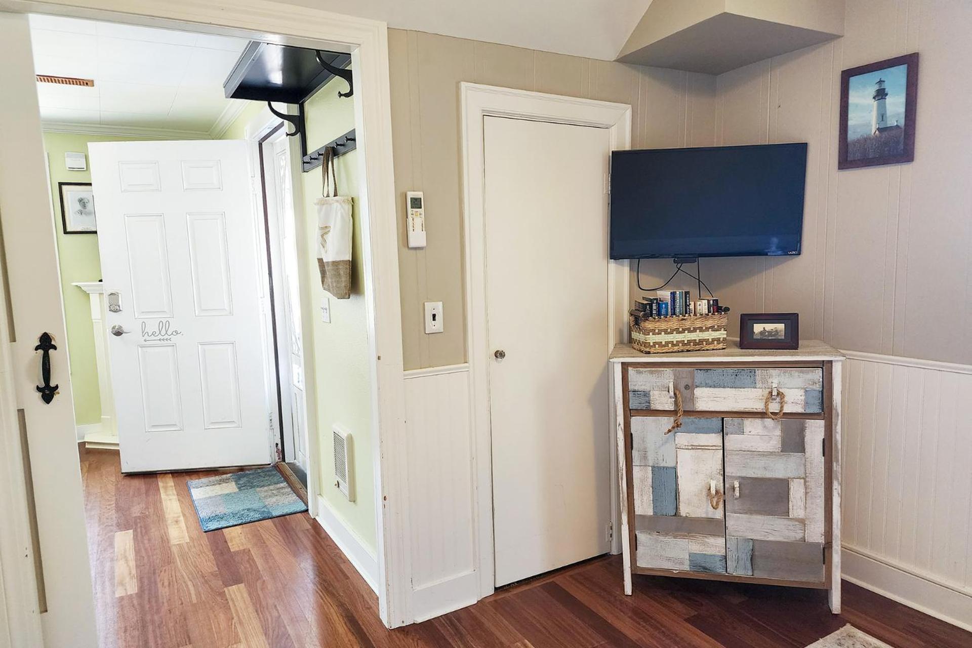 Historic Nye Creek Cottage! *