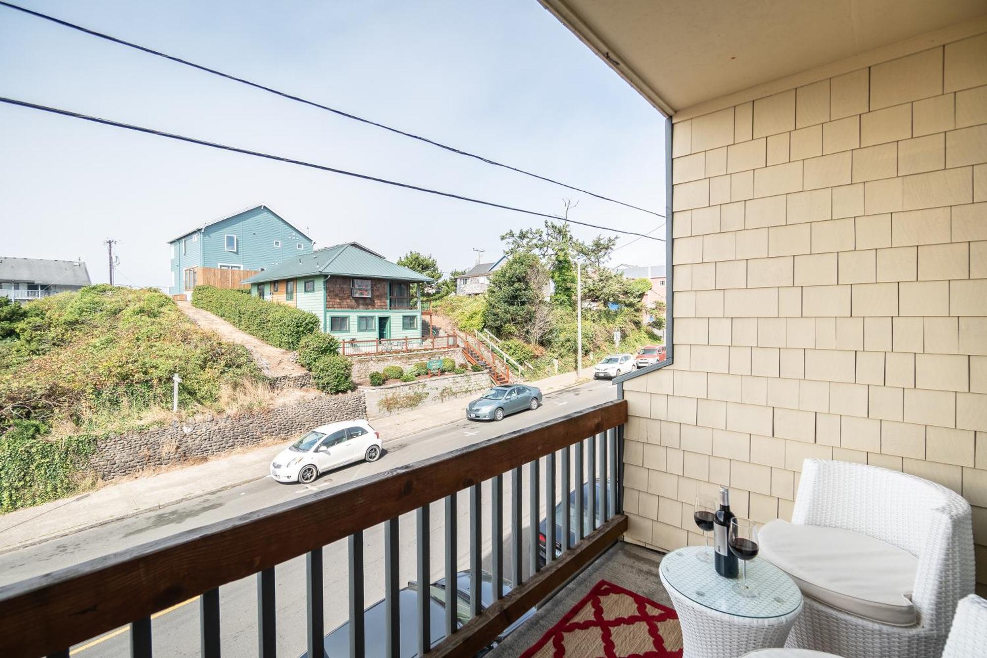 Holiday home Newly Remodeled Family Friendly Ocean View - Oceanic Mirage *