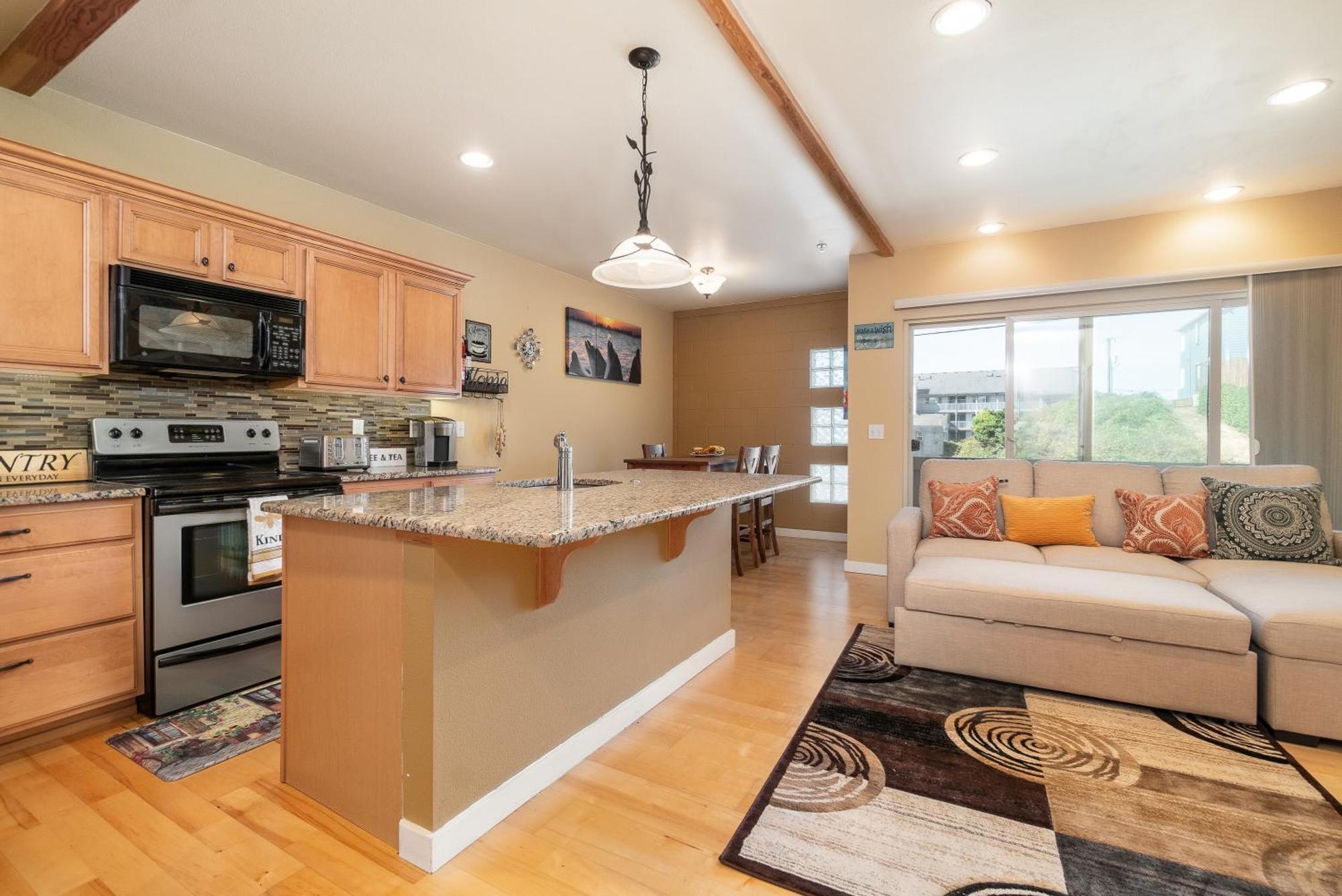 Newly Remodeled Family Friendly Ocean View - Oceanic Mirage *