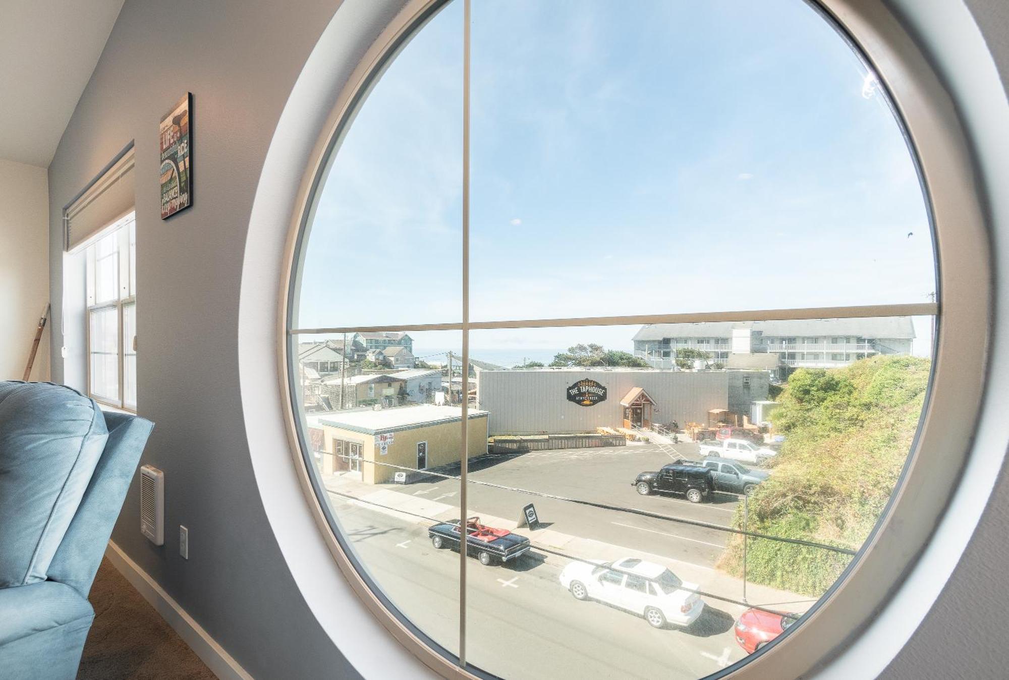 Newly Remodeled Family Friendly Ocean View - Oceanic Mirage