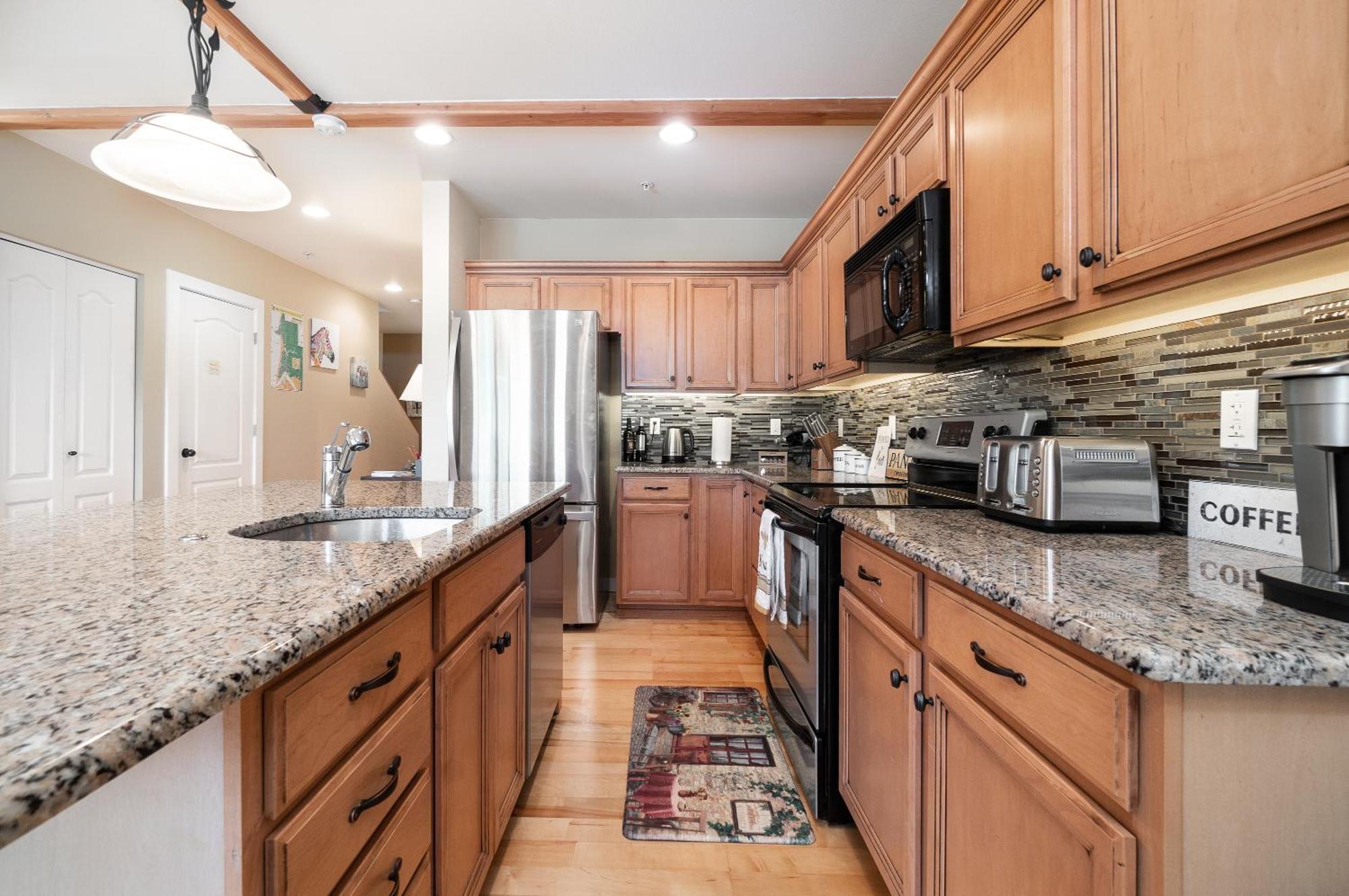 Newly Remodeled Family Friendly Ocean View - Oceanic Mirage Newport