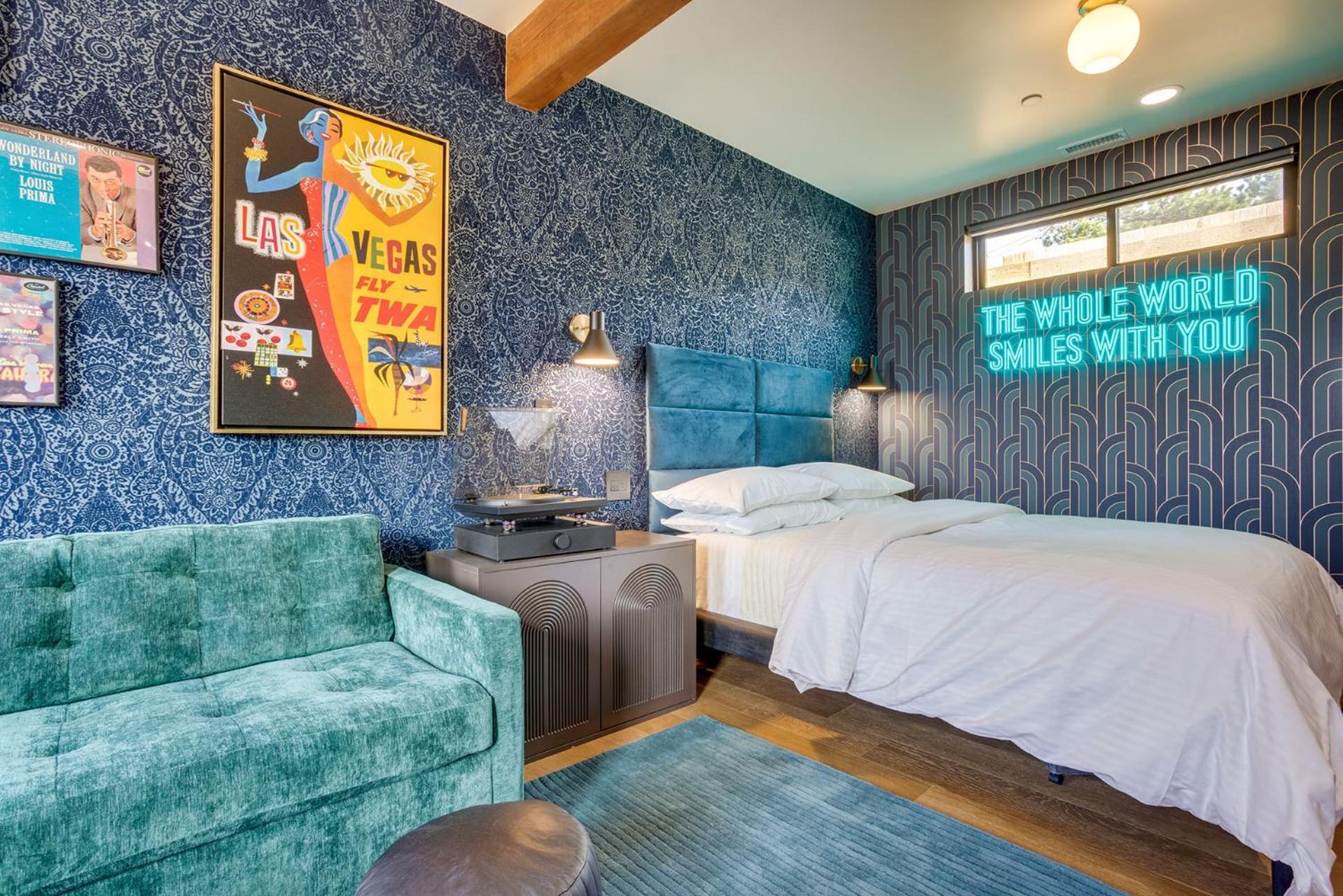 The Prima At The Louie Boutique Motel, Walk To Everything! Dog Friendly! Motel
