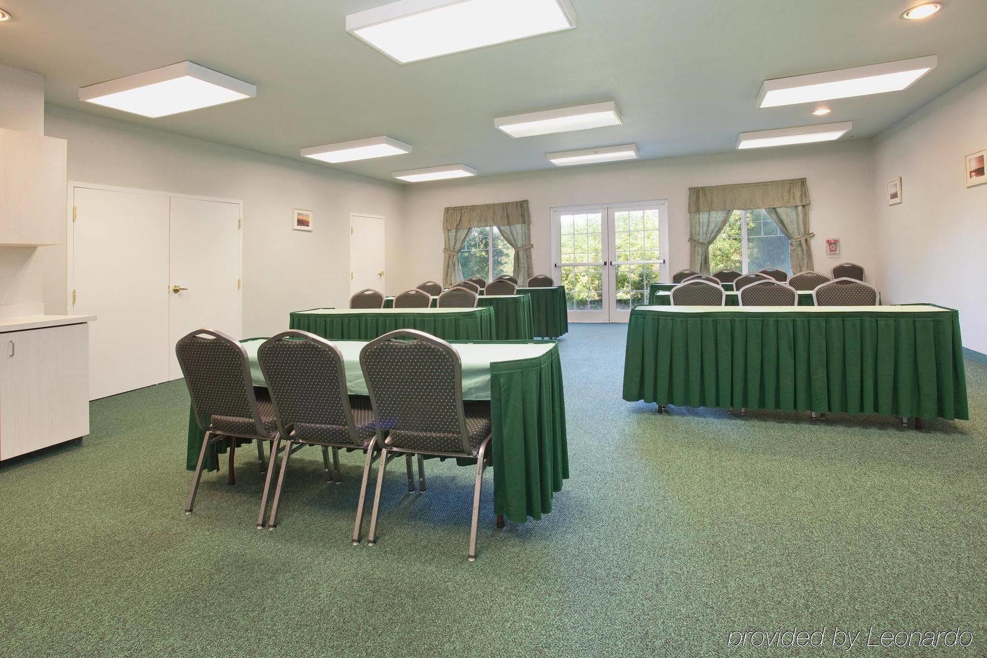 La Quinta By Wyndham Newport