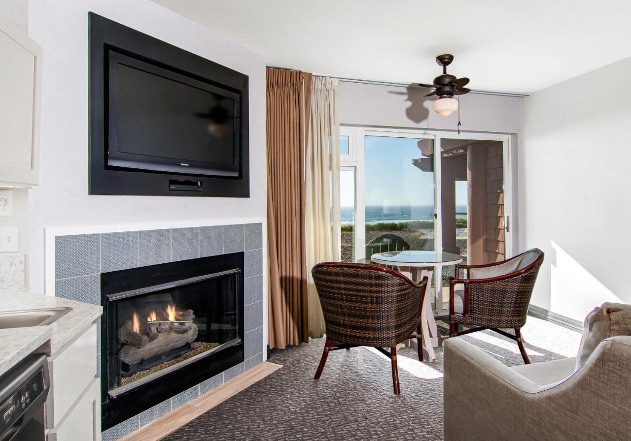 Hallmark - Resort